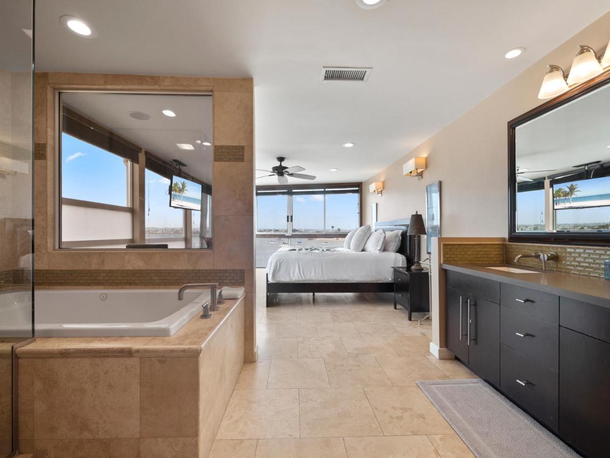 Stunning Bayfront Condo With Gorgeous Views, Garage, Massive Roof Deck & Ac - Dogs Welcome! San Diego Dış mekan fotoğraf